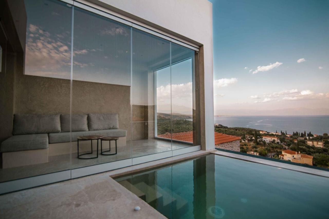 Mani Luxury Suites And Studios In Gytheio With Private Pools Exterior photo