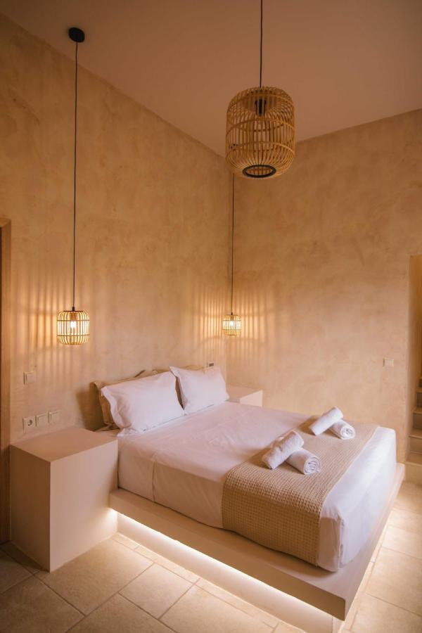 Mani Luxury Suites And Studios In Gytheio With Private Pools Exterior photo
