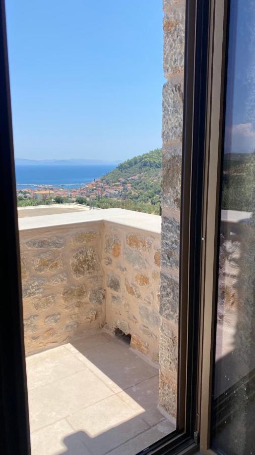 Mani Luxury Suites And Studios In Gytheio With Private Pools Exterior photo