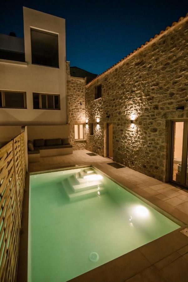 Mani Luxury Suites And Studios In Gytheio With Private Pools Exterior photo
