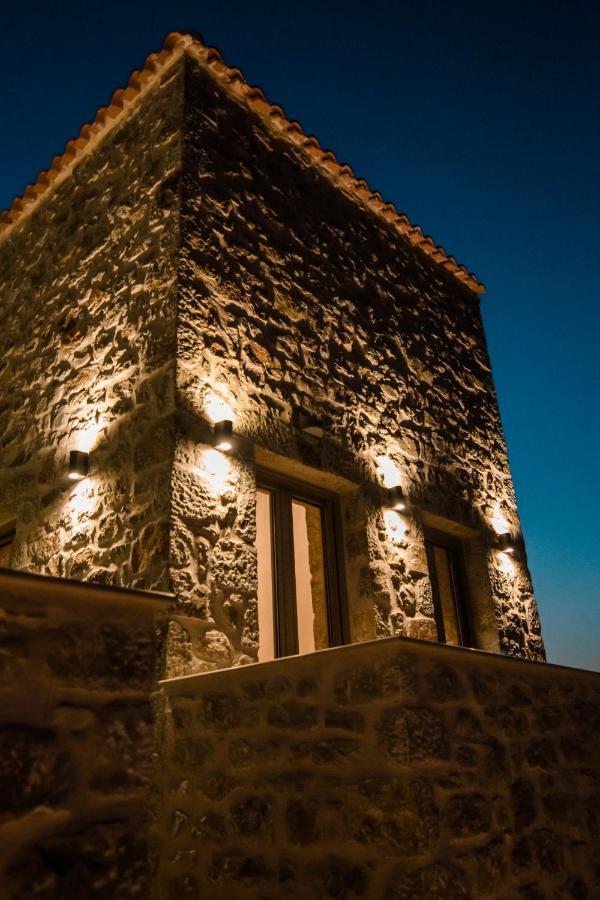 Mani Luxury Suites And Studios In Gytheio With Private Pools Exterior photo