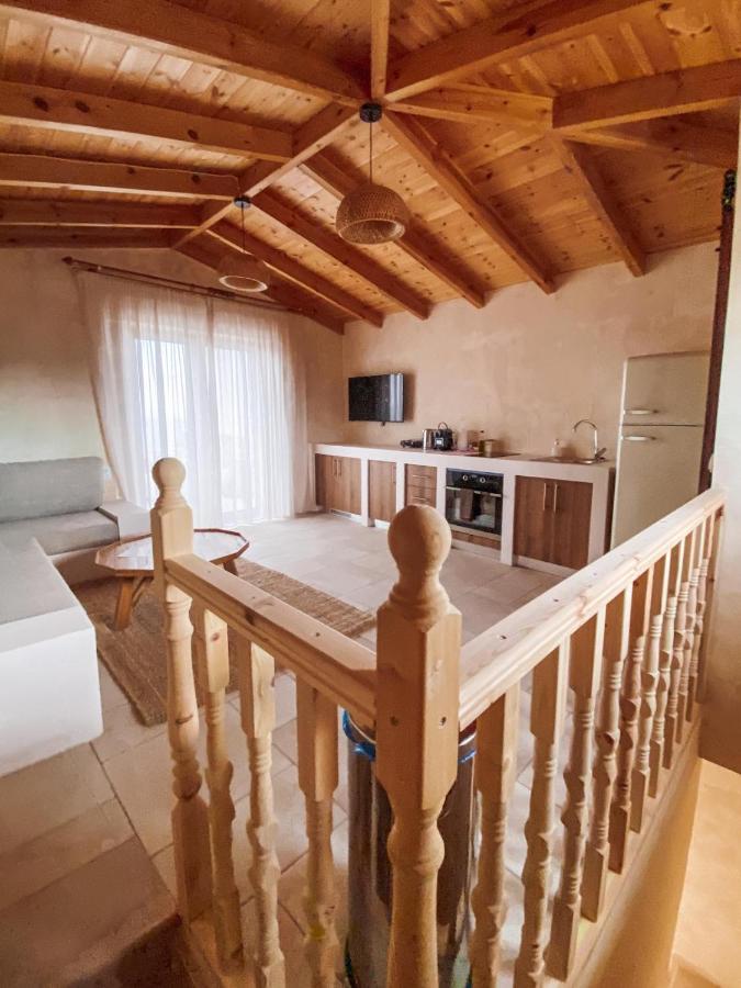 Mani Luxury Suites And Studios In Gytheio With Private Pools Exterior photo