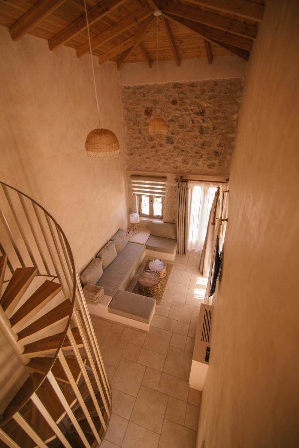 Mani Luxury Suites And Studios In Gytheio With Private Pools Exterior photo