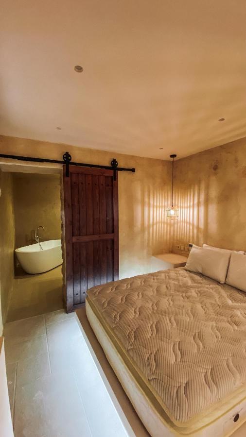 Mani Luxury Suites And Studios In Gytheio With Private Pools Exterior photo