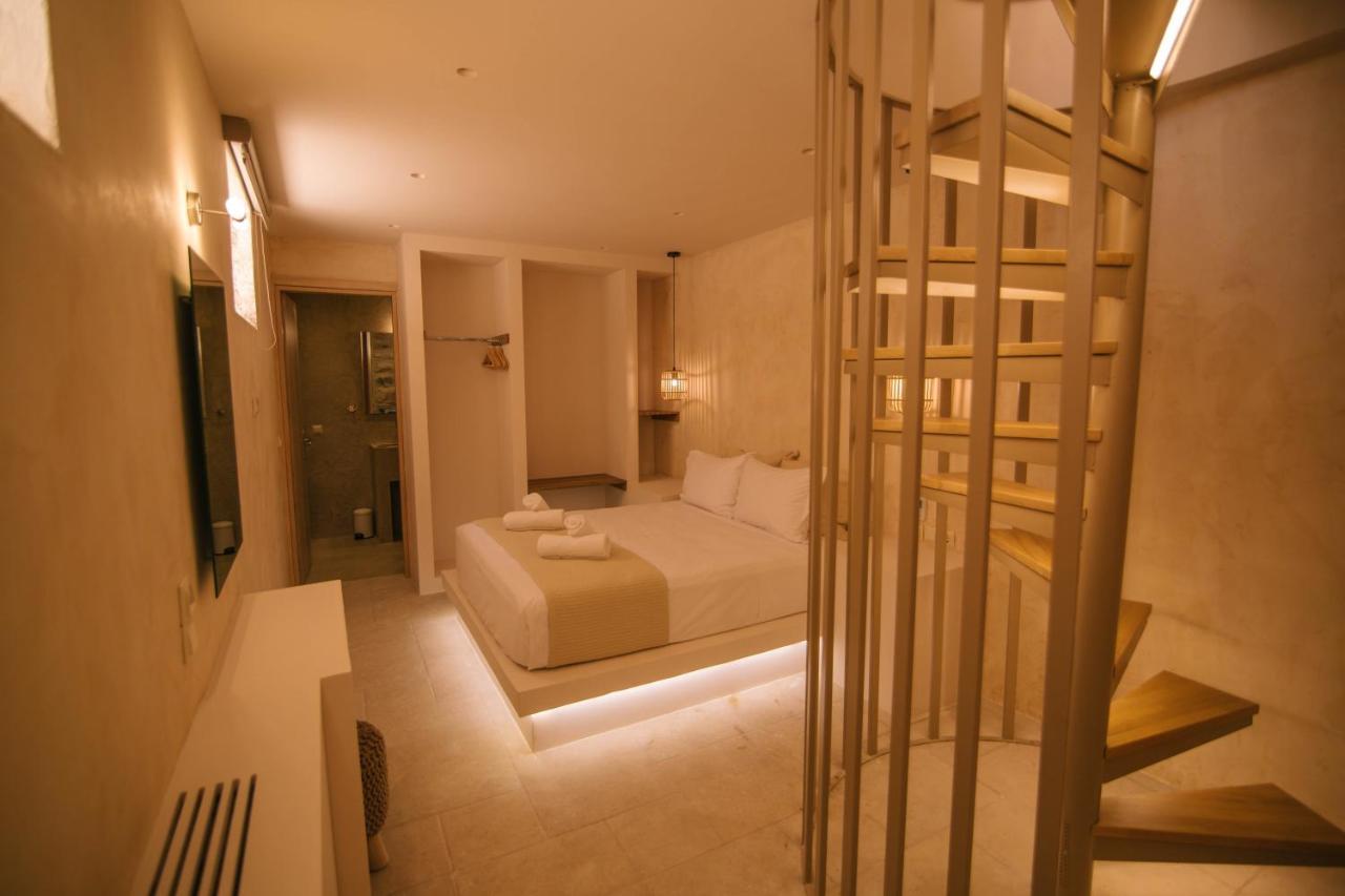 Mani Luxury Suites And Studios In Gytheio With Private Pools Exterior photo