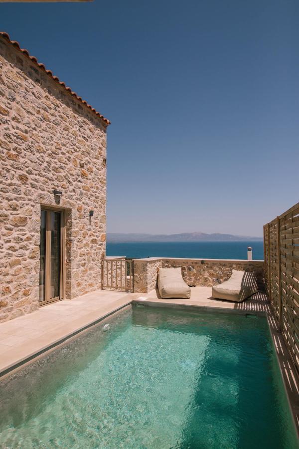 Mani Luxury Suites And Studios In Gytheio With Private Pools Exterior photo